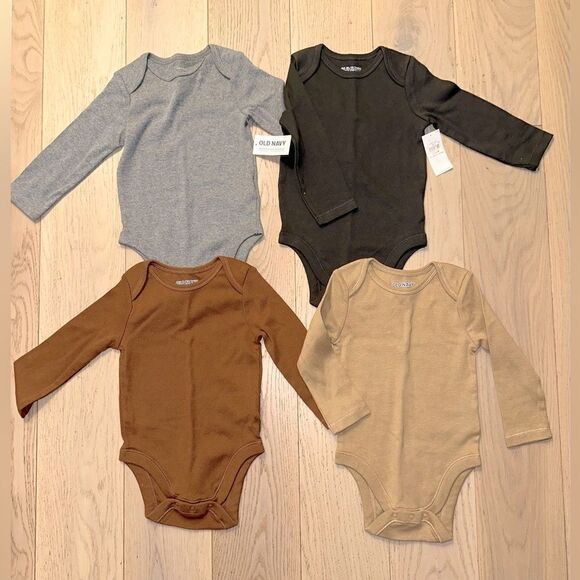 Oldnavy Unisex Baby Bodysuit Bundle 6-12 Months NWT - Picture 3 of 5